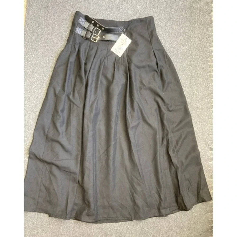 Fashion Classic Gray Cropped‎ Blazer and Black Pleated Maxi Skirt Set 9402 XL